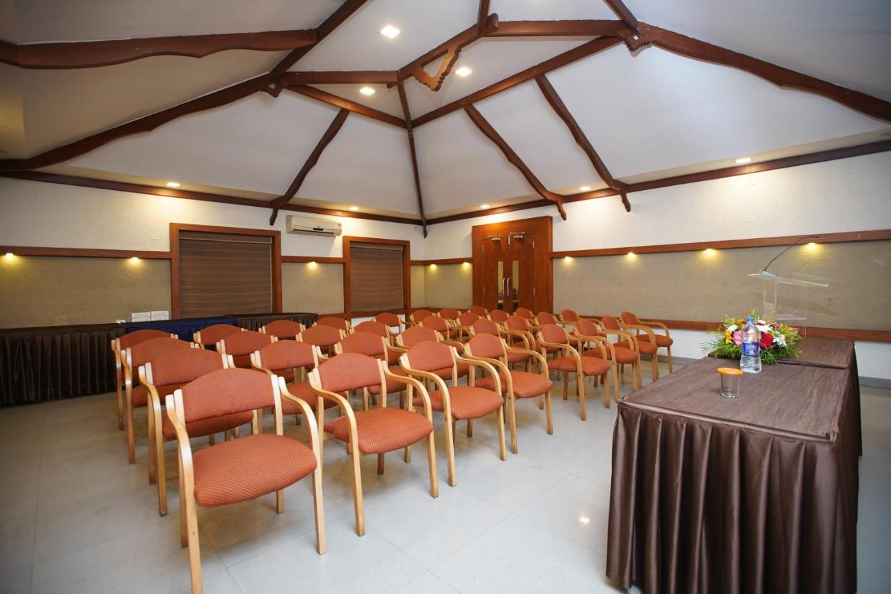 Отель Malabar Residency Каннур Экстерьер фото