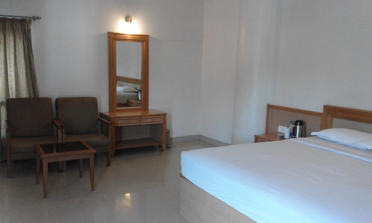 Отель Malabar Residency Каннур Экстерьер фото